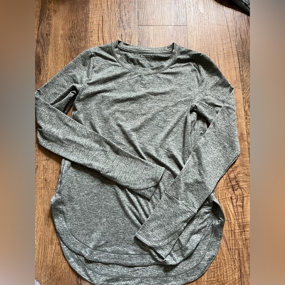 Athleta Tops - Athleta Long sleeve